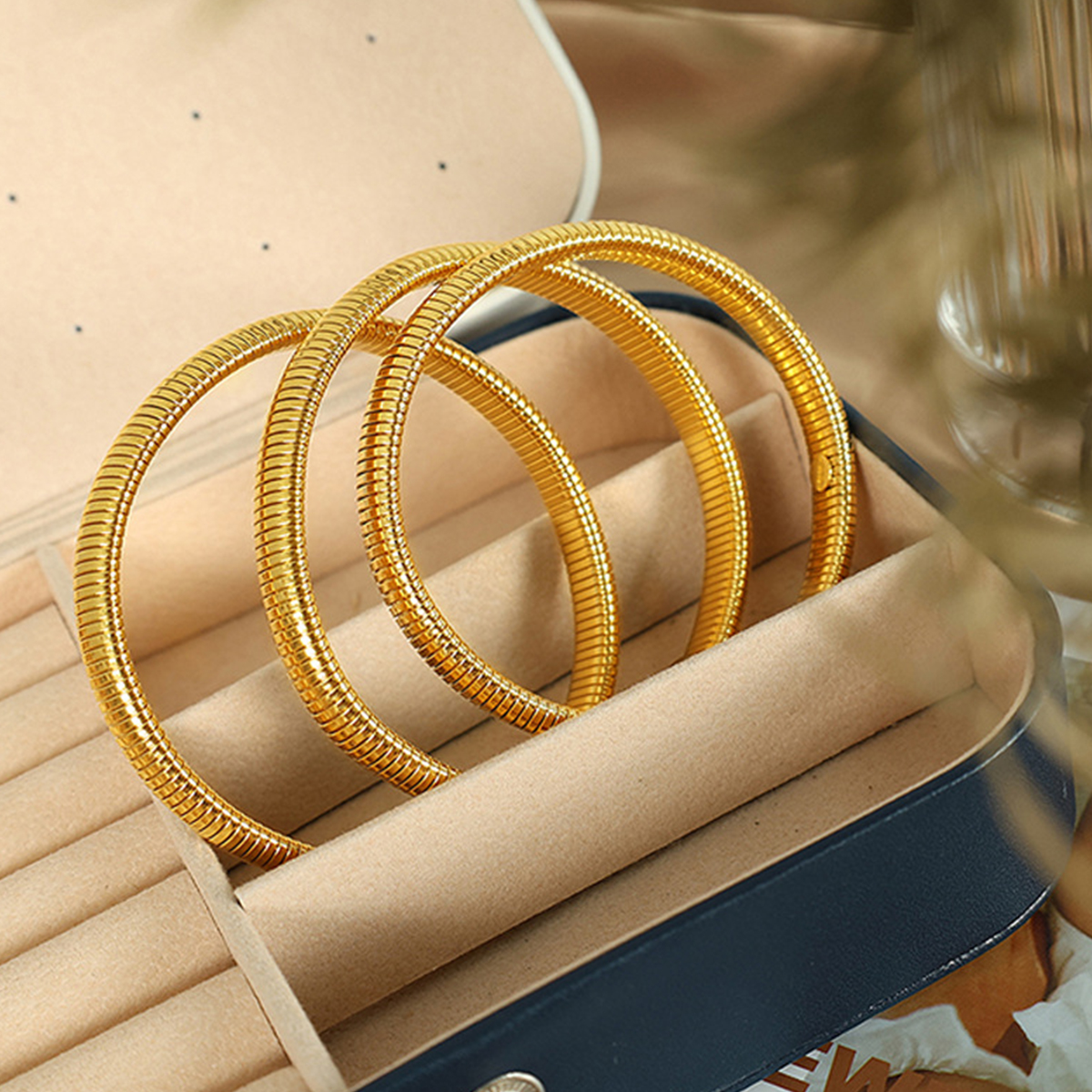 SPIRAYA™ – Bracelet Spiral en Acier Inoxydable